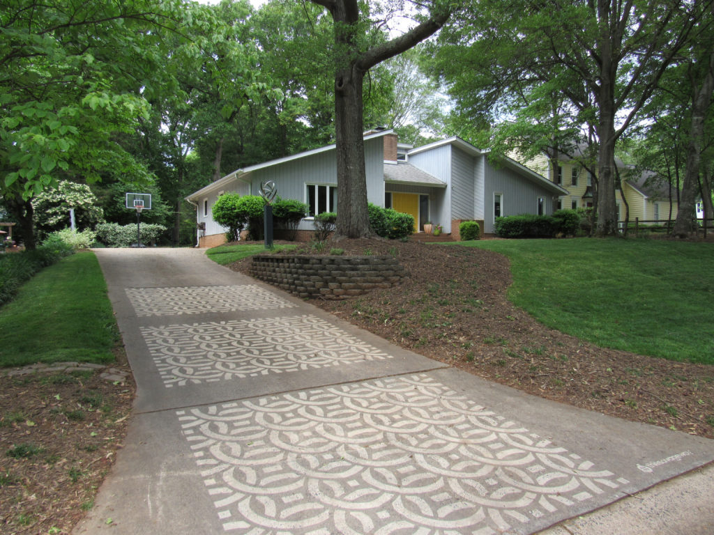 Gorgeous driveway art by #thesavageway in Charlotte, NC.