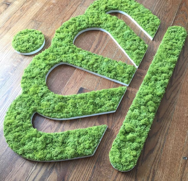 green sign