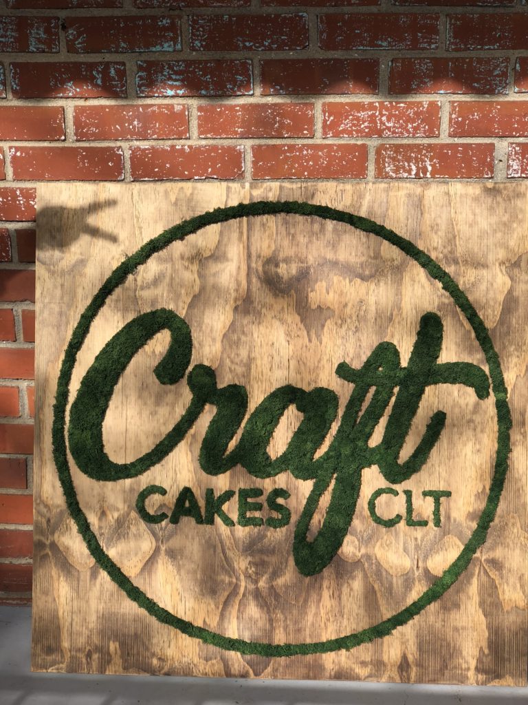 custom moss sign